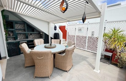 Reventa - Villa - Los Montesinos - La Herrada