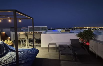 Reventa - Villa - Los Montesinos - La Herrada