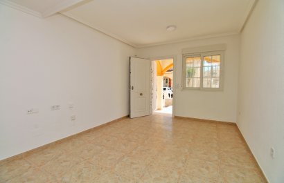 Resale - Townhouse / Duplex / Corner - Playa Flamenca