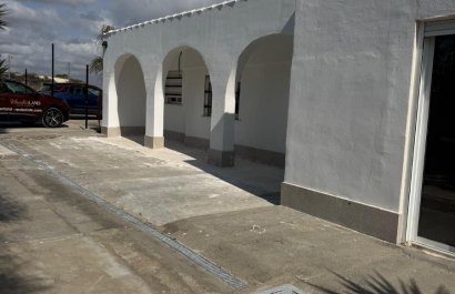 Resale - Villa - La Marina del Pinet - La Marina