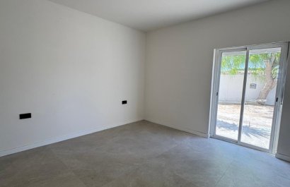 Resale - Villa - La Marina del Pinet - La Marina