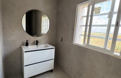 Resale - Villa - La Marina del Pinet - La Marina