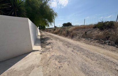 Resale - Villa - La Marina del Pinet - La Marina