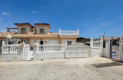 Resale - Townhouse / Duplex / Corner - Ciudad Quesada - La Marquesa Golf