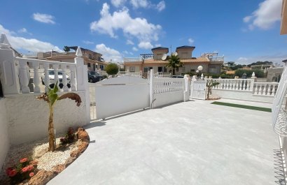 Resale - Townhouse / Duplex / Corner - Ciudad Quesada - La Marquesa Golf