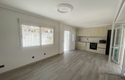 Resale - Townhouse / Duplex / Corner - Ciudad Quesada - La Marquesa Golf
