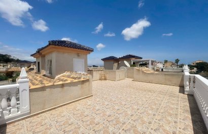 Resale - Townhouse / Duplex / Corner - Ciudad Quesada - La Marquesa Golf