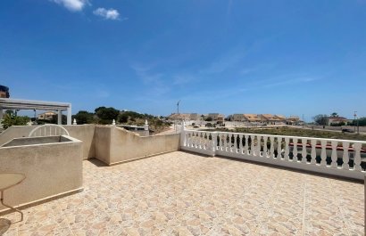 Resale - Townhouse / Duplex / Corner - Ciudad Quesada - La Marquesa Golf