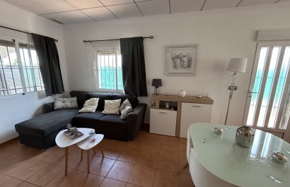 Resale - Villa - Los Urrutias