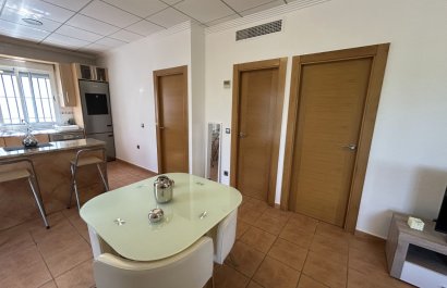 Resale - Villa - Los Urrutias