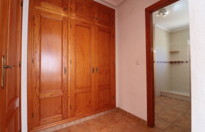 Reventa - Villa - San Miguel de Salinas - Lake View Mansions