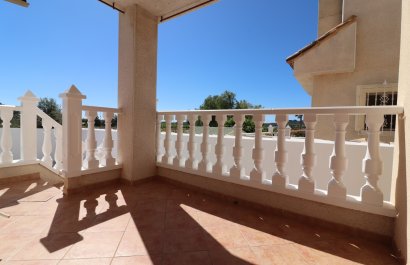 Reventa - Villa - San Miguel de Salinas - Lake View Mansions