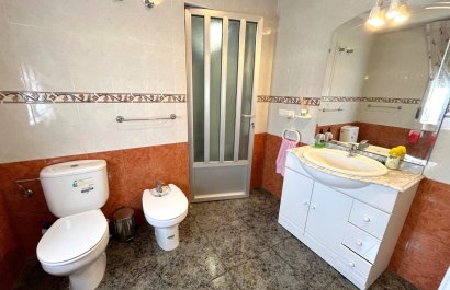 Resale - Townhouse / Duplex / Corner - Salinas