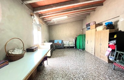 Resale - Townhouse / Duplex / Corner - Salinas
