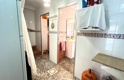 Resale - Townhouse / Duplex / Corner - Salinas