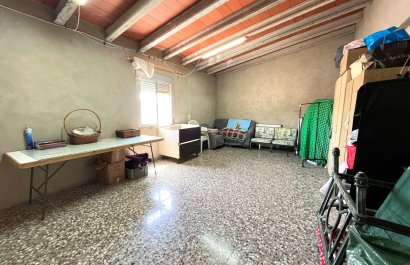 Resale - Townhouse / Duplex / Corner - Salinas