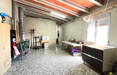 Resale - Townhouse / Duplex / Corner - Salinas
