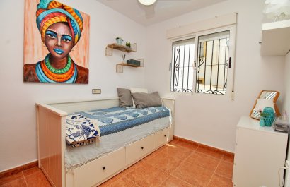 Resale - Townhouse / Duplex / Corner - Los Altos