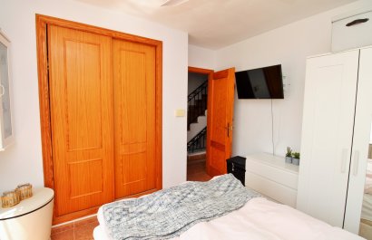 Resale - Townhouse / Duplex / Corner - Los Altos