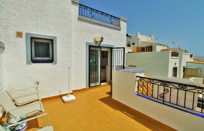 Resale - Townhouse / Duplex / Corner - Los Altos