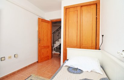 Resale - Townhouse / Duplex / Corner - Los Altos