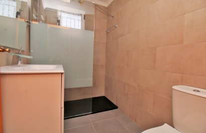 Resale - Townhouse / Duplex / Corner - Los Altos