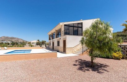Resale - Villa - La Romana