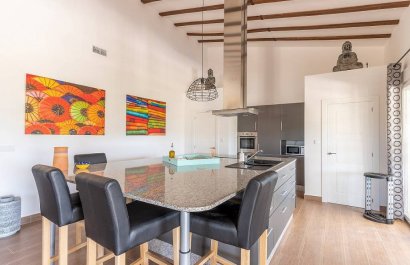 Resale - Villa - La Romana