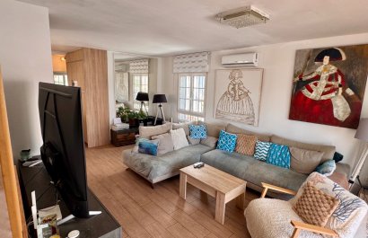 Resale - Villa - Villamartín