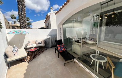 Resale - Villa - Villamartín