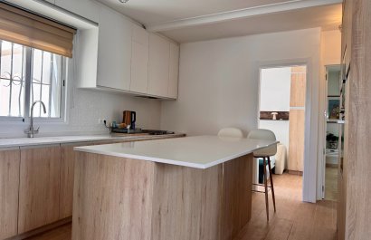 Resale - Villa - Villamartín