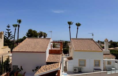 Resale - Villa - Villamartín