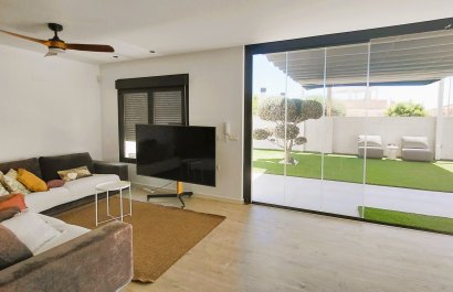 Resale - Villa - San Fulgencio