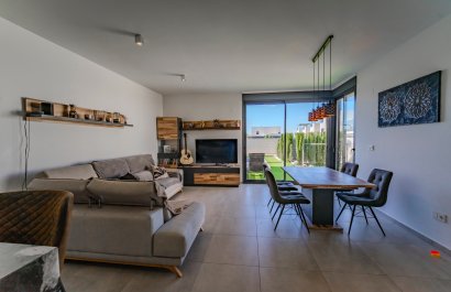 Resale - Villa - Benijofar