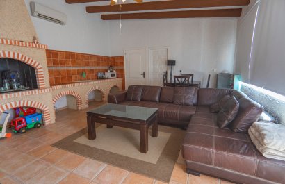 Reventa - Villa - Las Heredades - Heredades