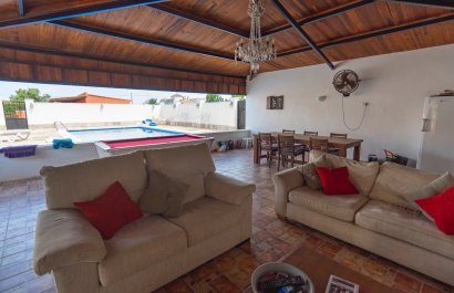 Reventa - Villa - Las Heredades - Heredades