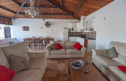 Reventa - Villa - Las Heredades - Heredades