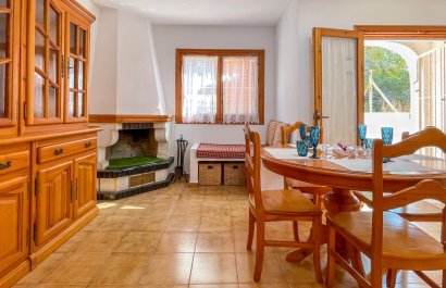 Resale - Townhouse / Duplex / Corner - Orihuela Costa - Playa Flamenca