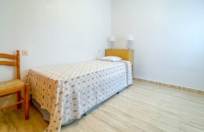 Resale - Townhouse / Duplex / Corner - Orihuela Costa - Playa Flamenca