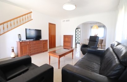 Resale - Townhouse / Duplex / Corner - Ciudad Quesada - Doña Pepa