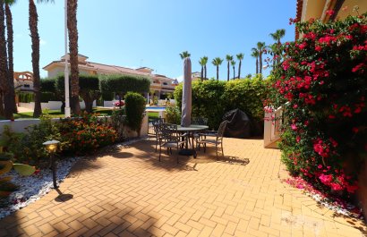 Resale - Townhouse / Duplex / Corner - Ciudad Quesada - Doña Pepa