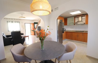 Resale - Townhouse / Duplex / Corner - Ciudad Quesada - Doña Pepa
