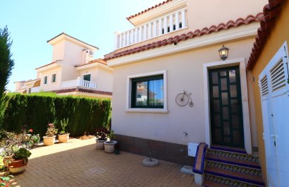 Resale - Townhouse / Duplex / Corner - Ciudad Quesada - Doña Pepa