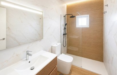 Resale - Townhouse / Duplex / Corner - Orihuela Costa - Los Altos