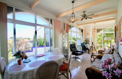 Resale - Villa - Orihuela Costa - Villamartín