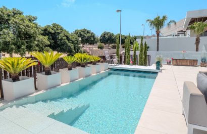 Resale - Villa - Rojales