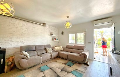 Resale - Townhouse / Duplex / Corner - Orihuela Costa - Villamartín