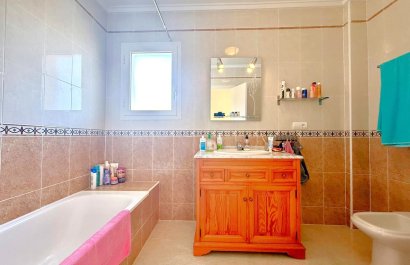 Resale - Villa - Orihuela Costa - Villamartín