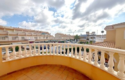 Resale - Villa - Orihuela Costa - Villamartín