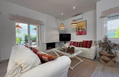 Resale - Villa - Orihuela Costa - Campoamor